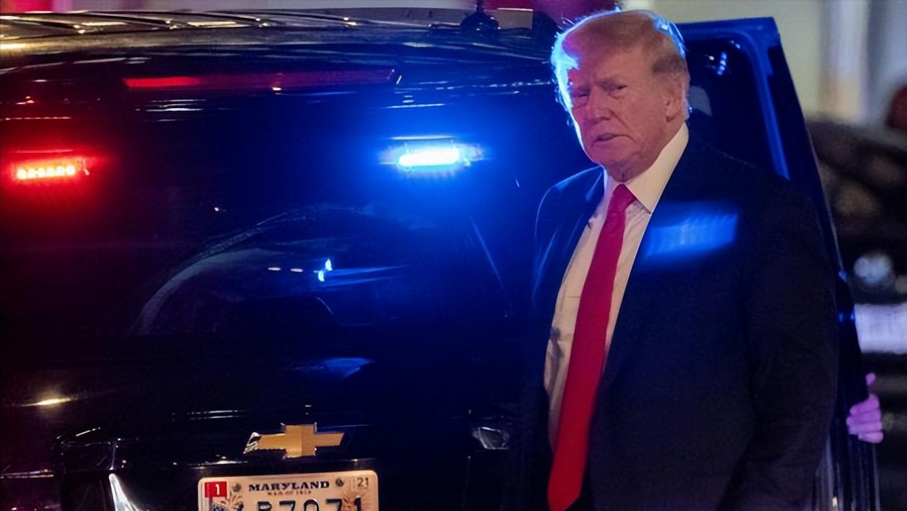 涌现内战所有信号！“川粉”开始行动，美国当下局面全是咎由自取