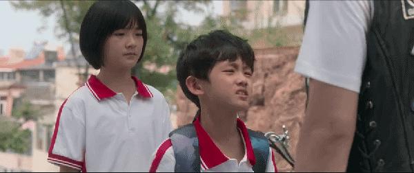 张子枫雷佳音面试,雷佳音张子枫天才基本法男明星