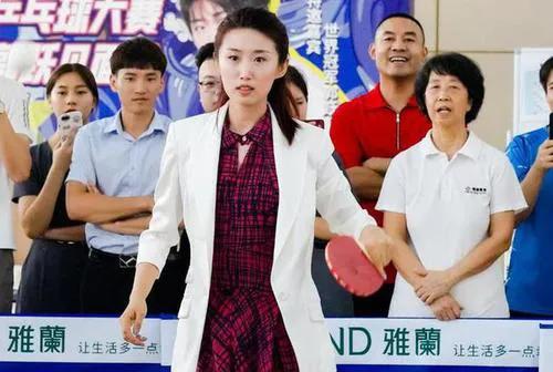 国乒女队王楠,王楠张怡宁女乒团体比赛视频