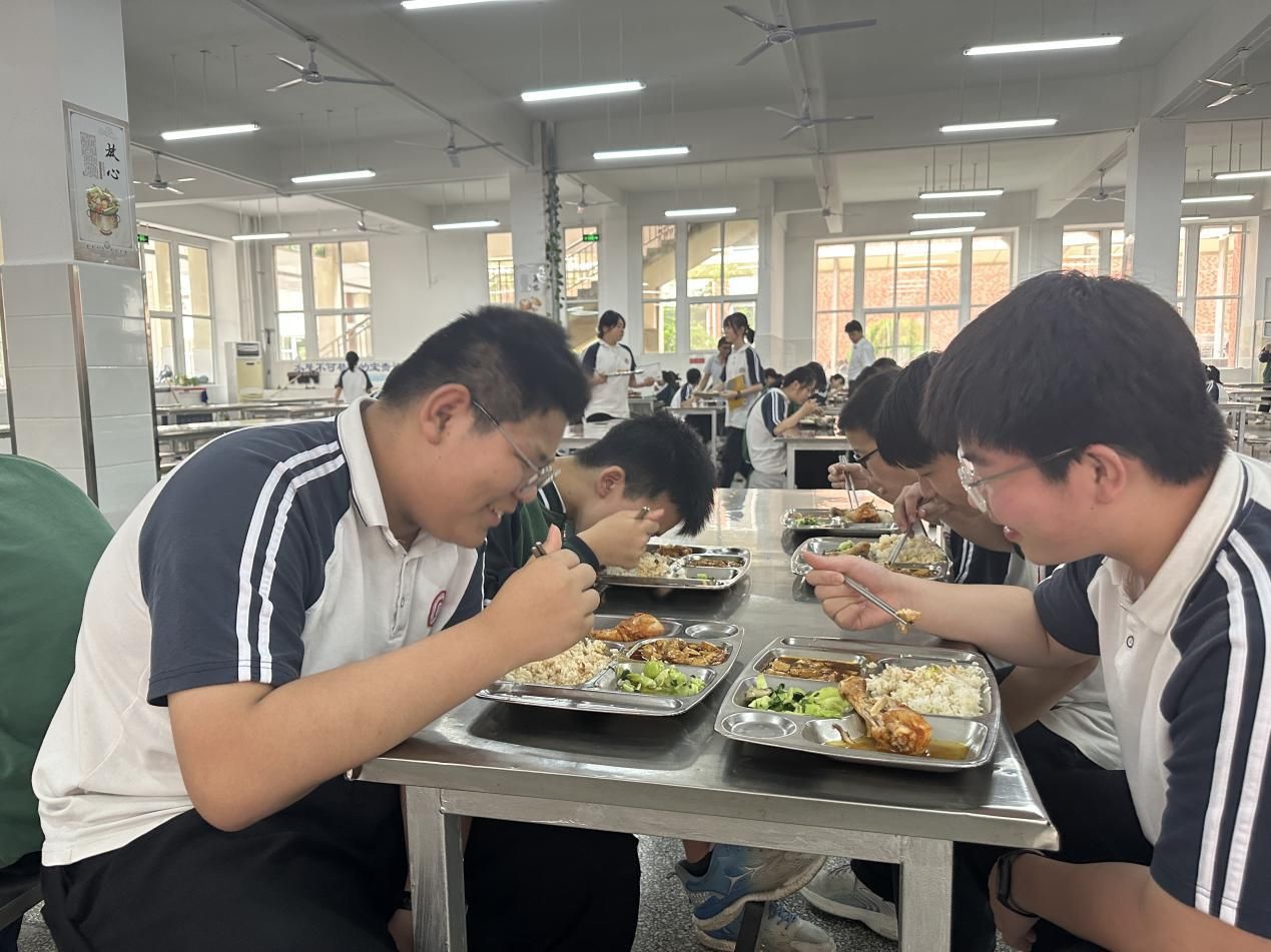 安徽新锐集团丨滁州儒林外国语学校校园角色卡，今天你是什么角色