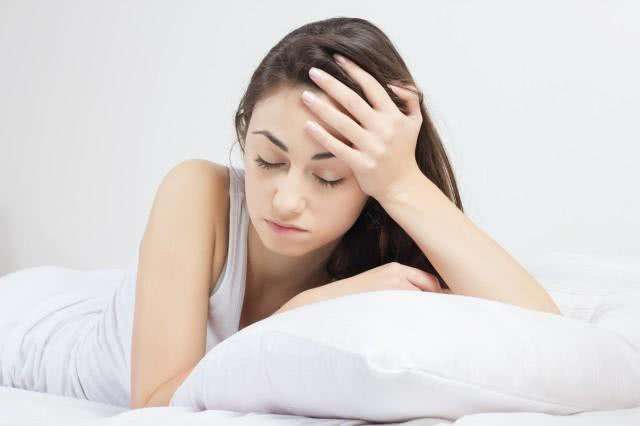 中医治疗大肠湿热夹杂脾胃虚寒,脾胃虚寒去中医看针灸还是艾灸