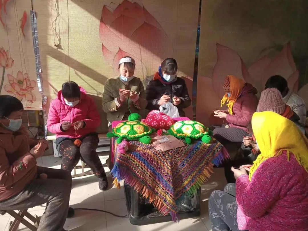 临朐县非遗钩针编织技艺传承人,临朐非遗钩织的报道