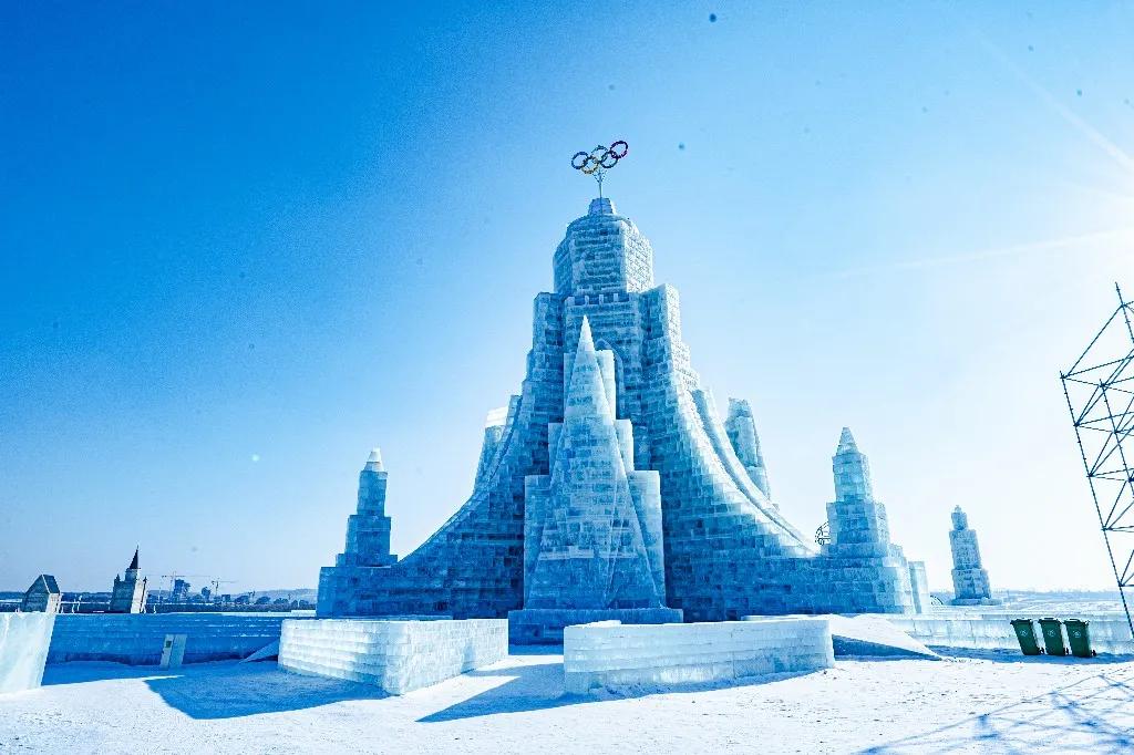 2022春晚冰雪闪亮登场中国年,瑞雪兆丰年舞台大屏幕背景视频