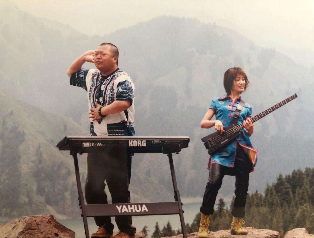 9对“阴阳相隔”的昔日情侣，4个癌症，3个自杀，2个意外