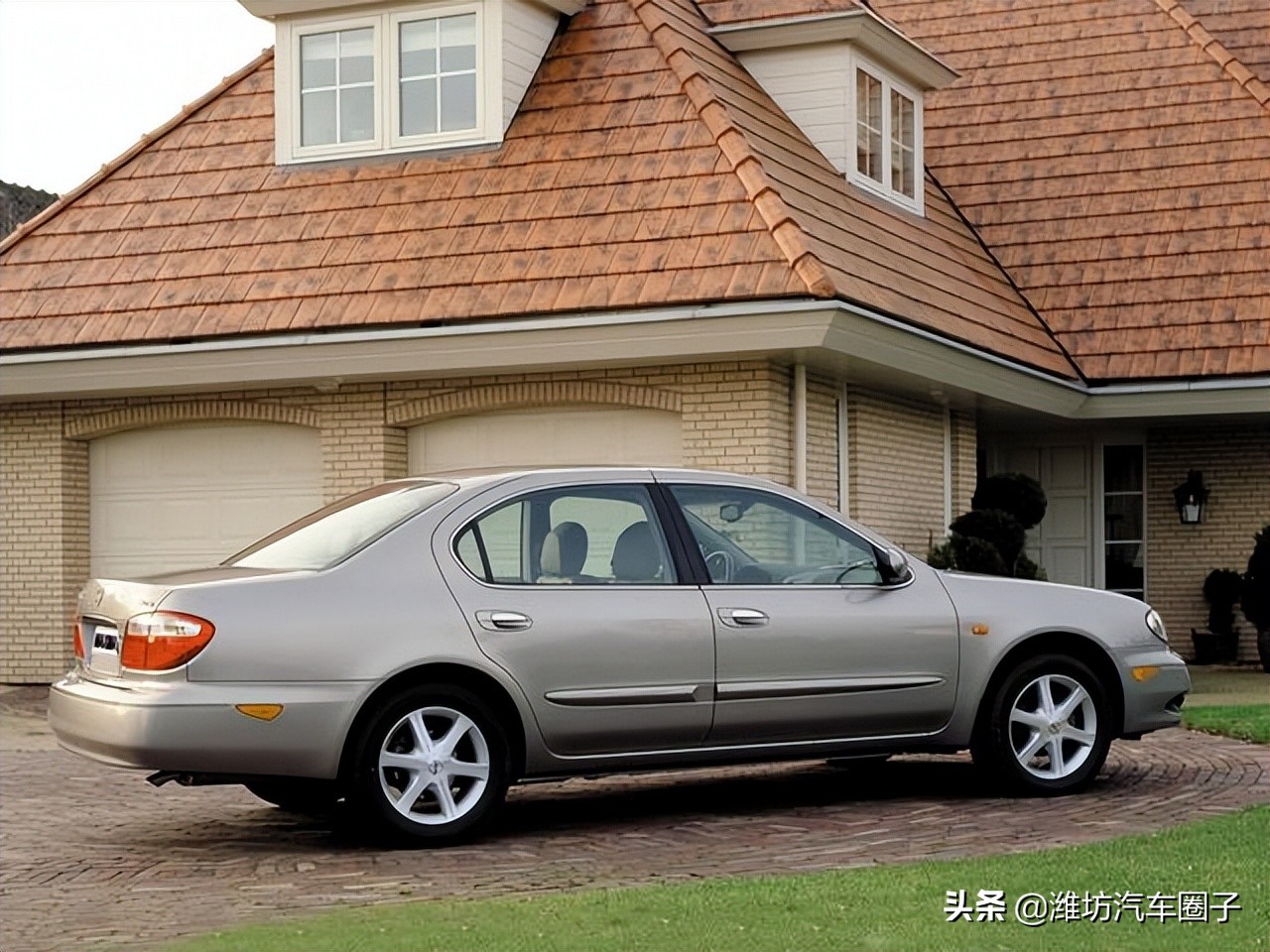 03年日产蓝鸟老款功能说明？日产老车的特点是什么？