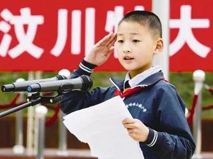 汶川地震男孩考了670分,汶川敬礼娃高考获637分