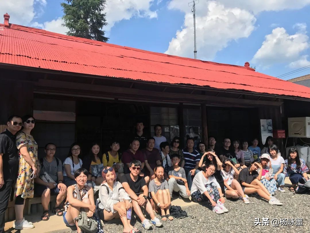 直播现场采访宁静和郑希怡,郑宁采访