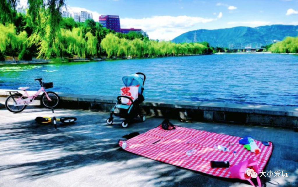滨河公园带娃玩水,推荐一个好地方滨河公园