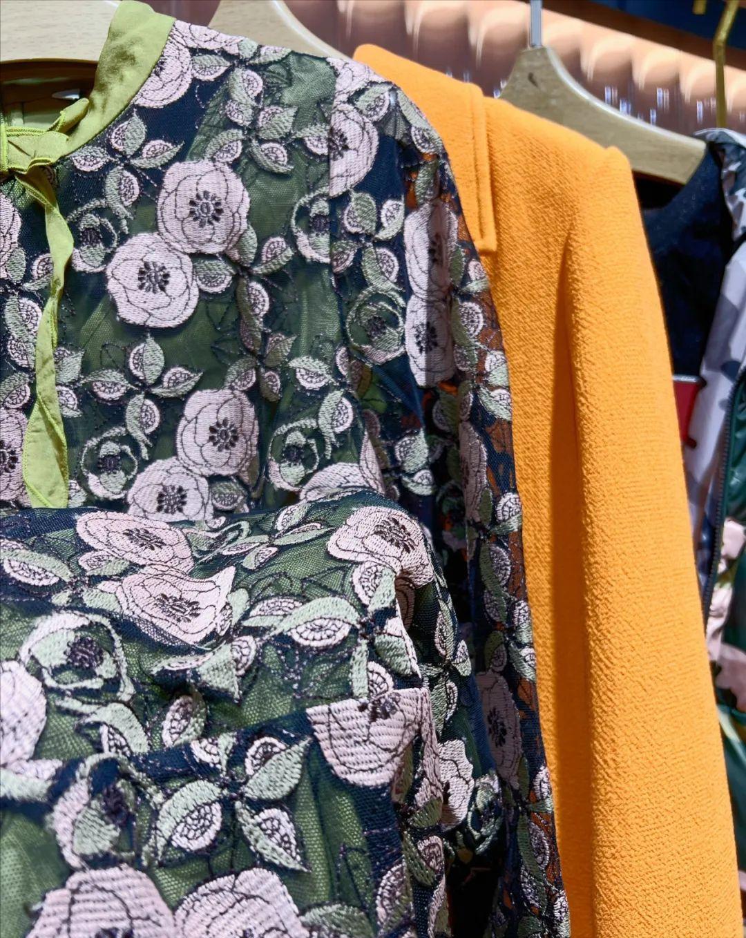 mx羽绒衣女款,羽绒服女装爆款2022新款穿搭