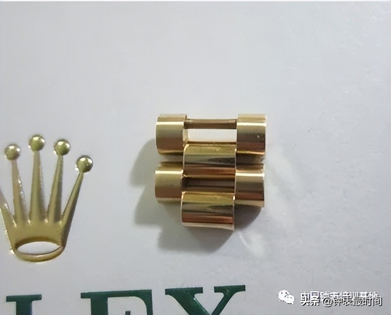 橡胶表带会越戴越松,金属表带3节松4节紧