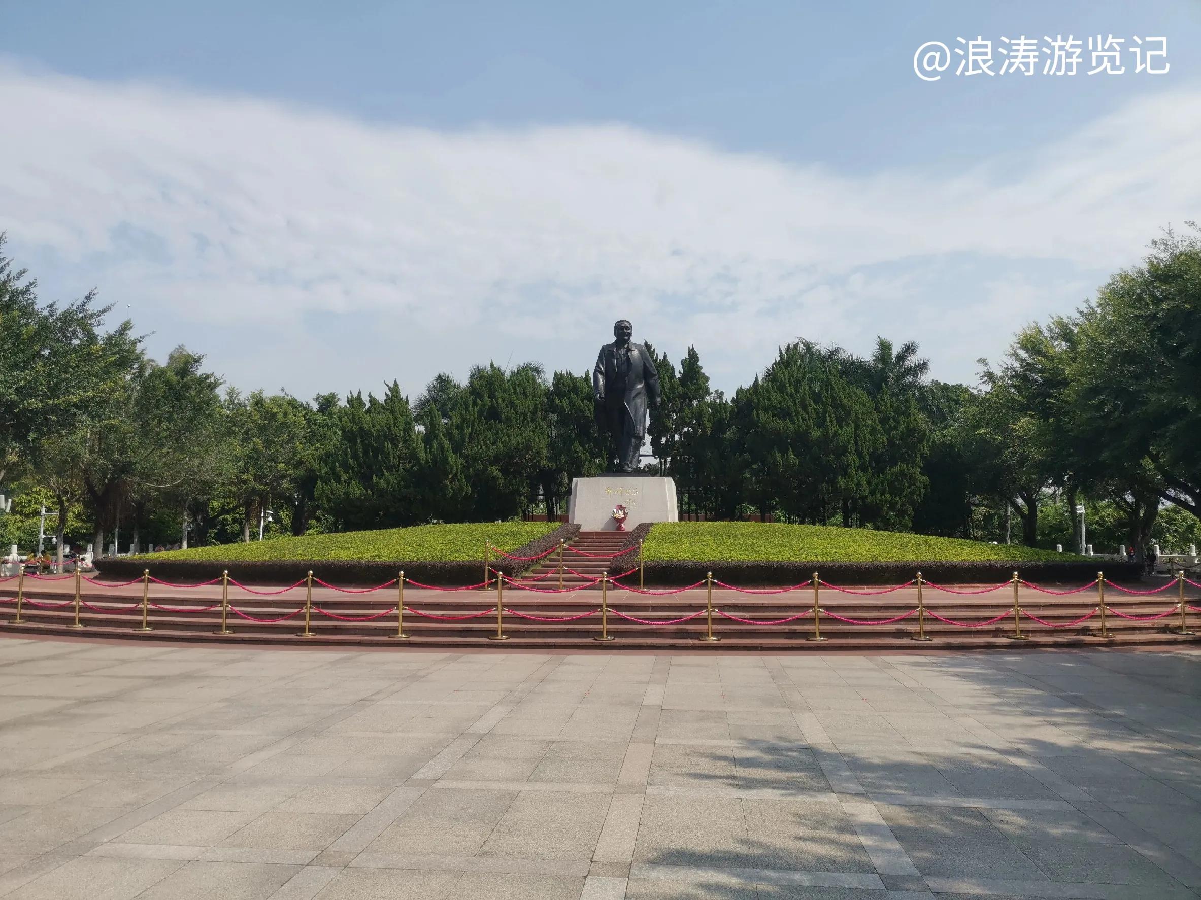 深圳市莲花山公园地图,深圳莲花山旅游风景区图片
