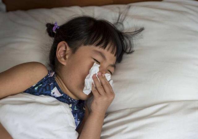 小儿支气管哮喘治疗过程中，配合穴位敷贴护理，收效更佳