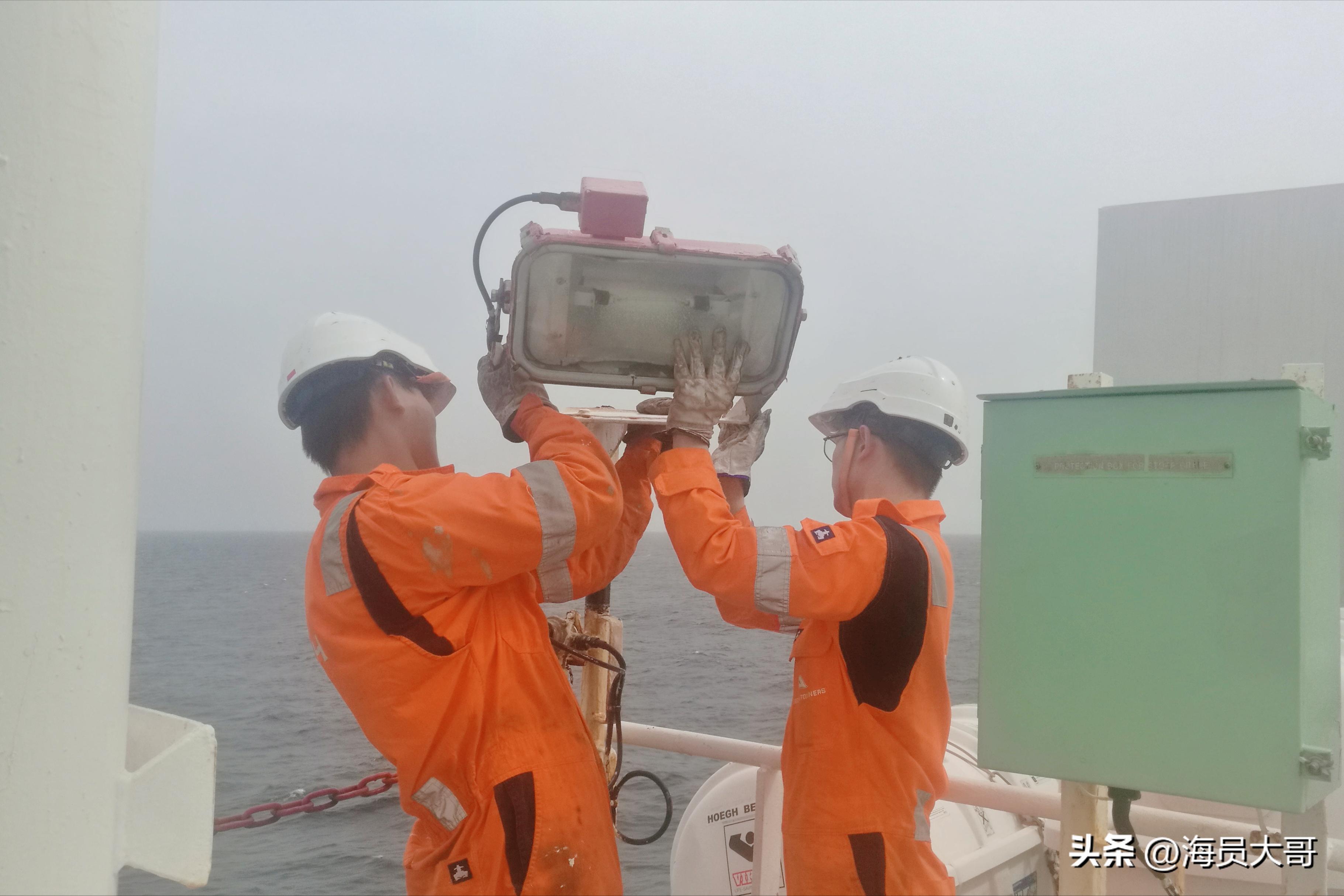 我，航海13年成功劝退4名船员上岸，3名公务员1名老板，没有遗憾