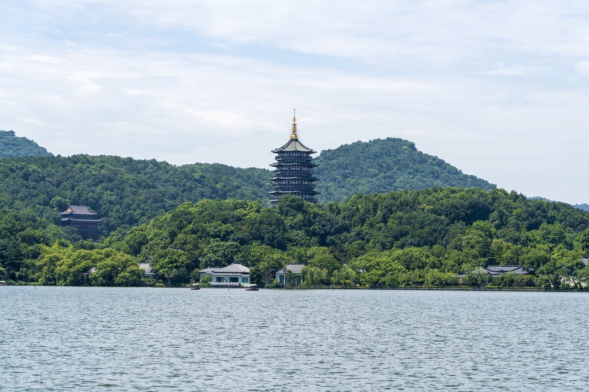 从古诗词里走出的地名太美了,古诗词里面带有城市地名的诗句