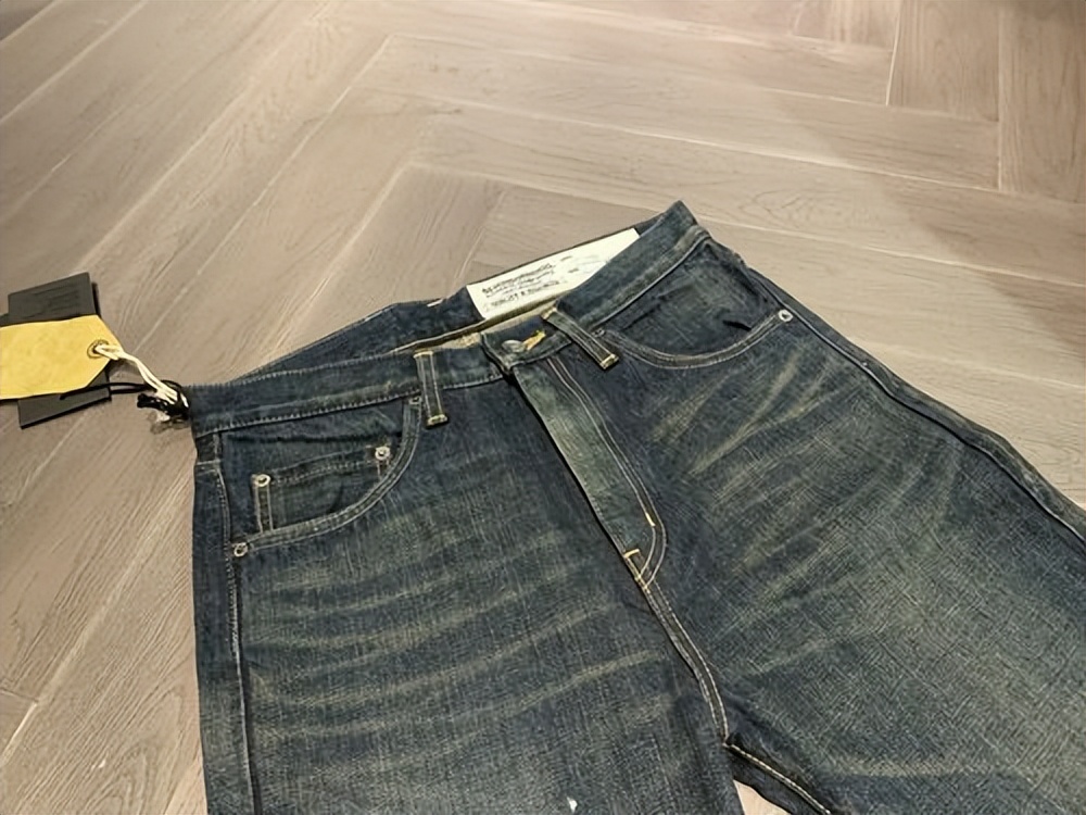 央视曝光的毒衣服有婴幼儿的吗,央视曝光的毒衣服品牌名