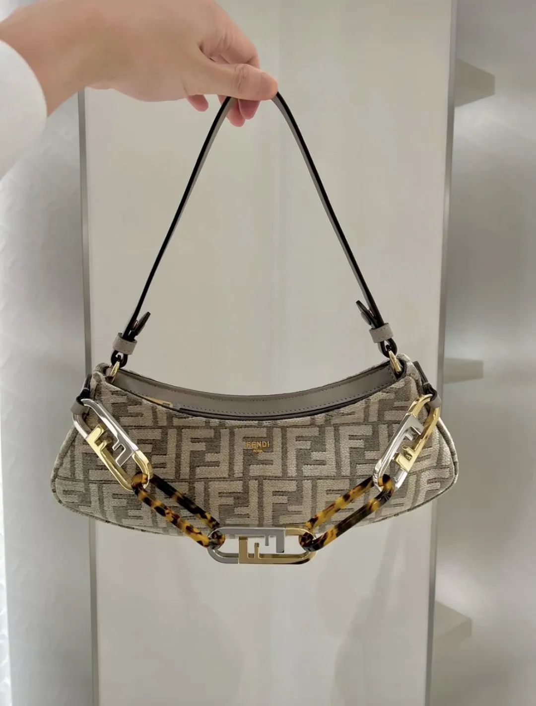 fendi经典名牌包包,fendi限量版蛇皮包