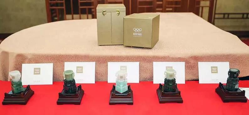 双奥中国尊官网价格,双奥中国尊金镶玉版的价格