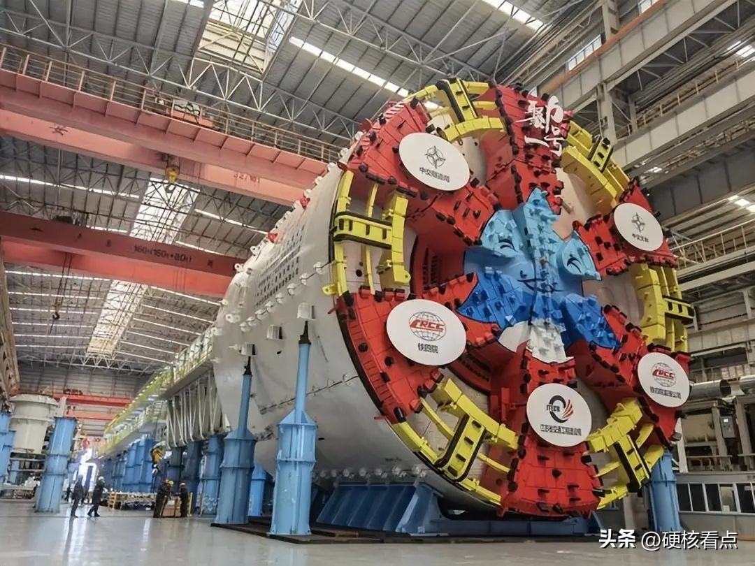 印度斥巨资买下我国8台盾构机，本想偷学技术，结果又闹笑话了！