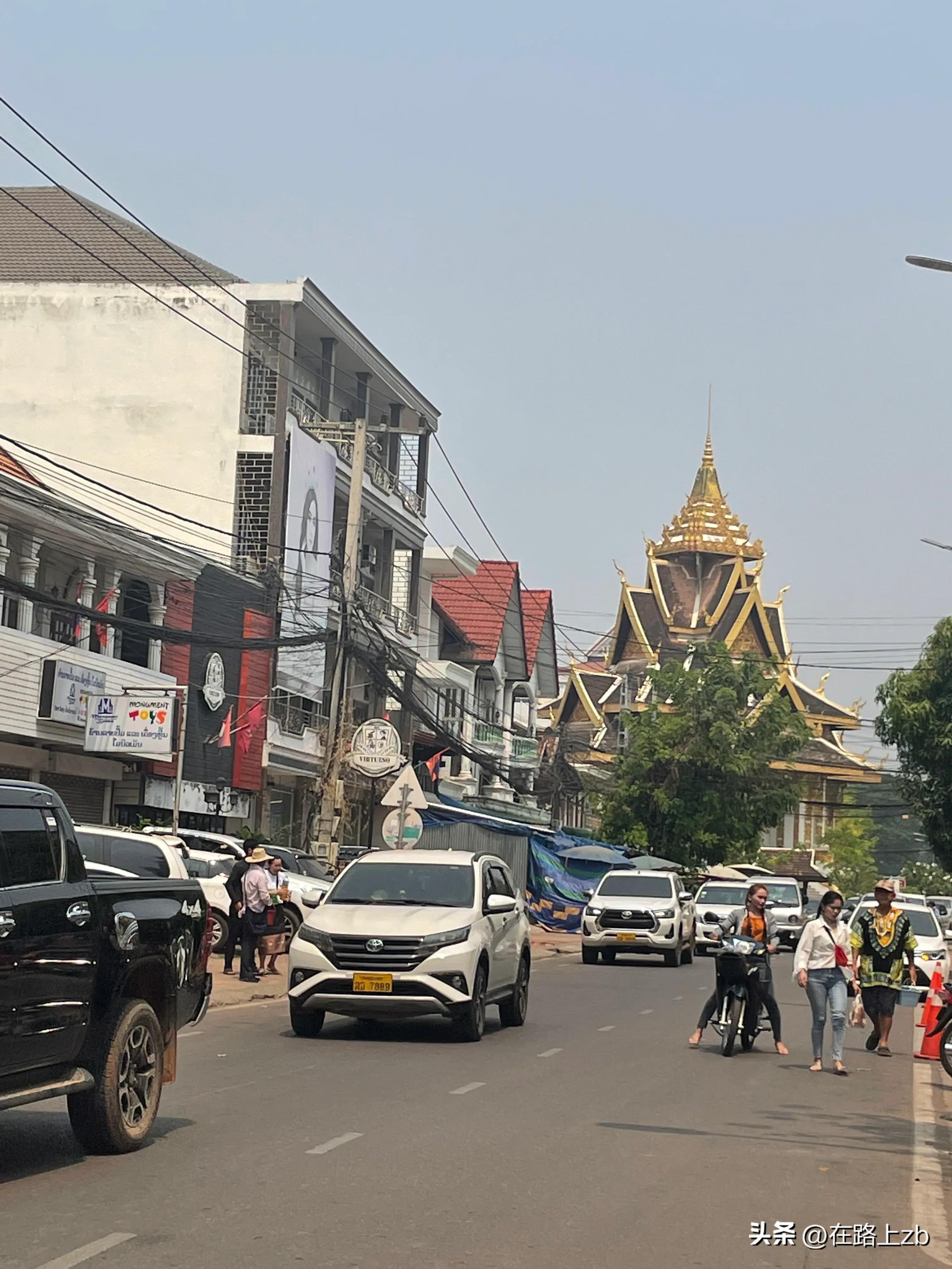 老挝万象塔銮湖,怎么去老挝万象