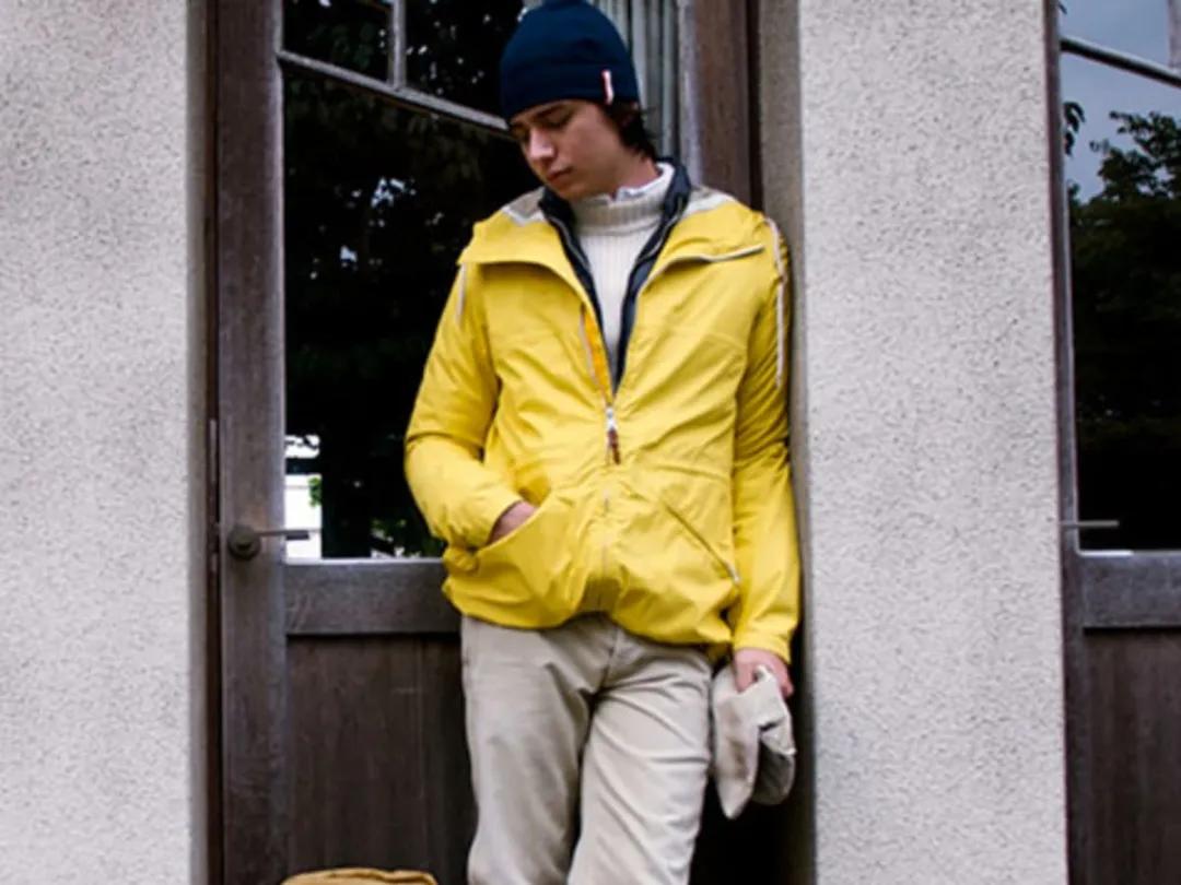 上万元加拿大鹅羽绒服网店仅售50,moncler经典款羽绒服