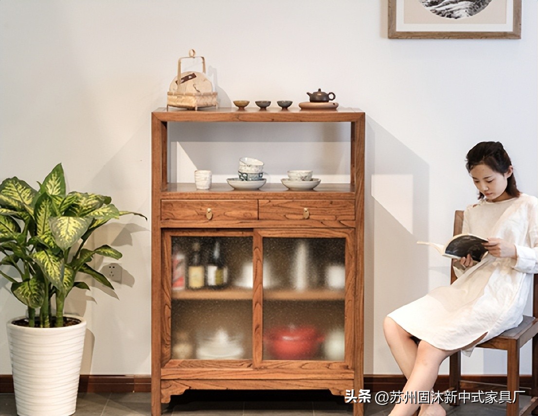 家具是原木风格治愈系小户型,原木家具现代简约风