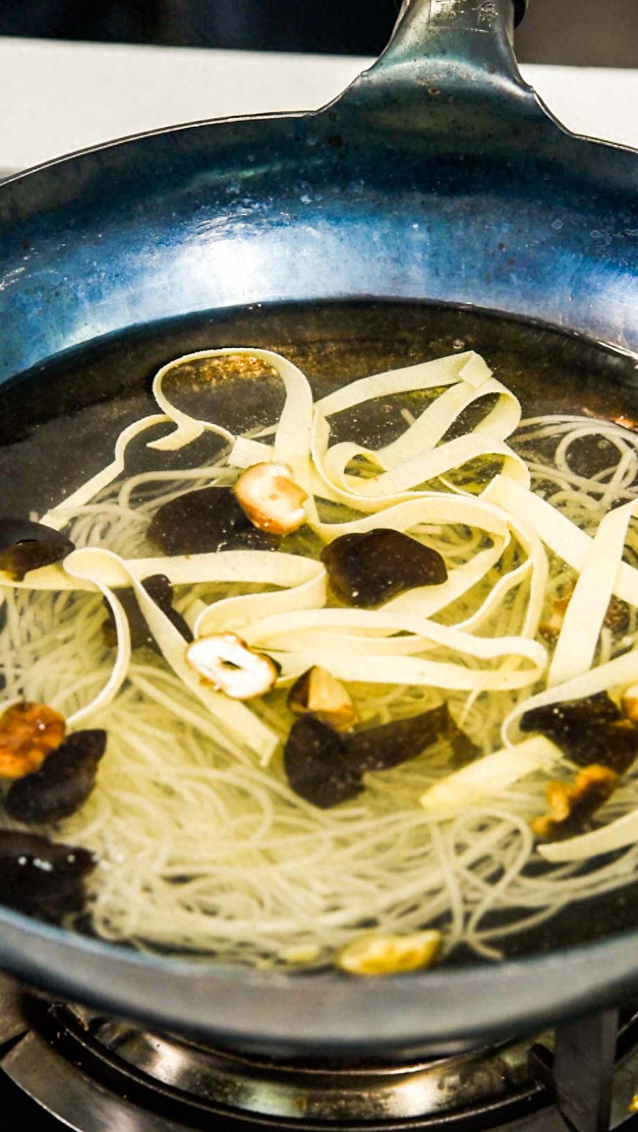 想吃麻辣烫不用买自己在家做,想吃麻辣烫不知道该怎么做