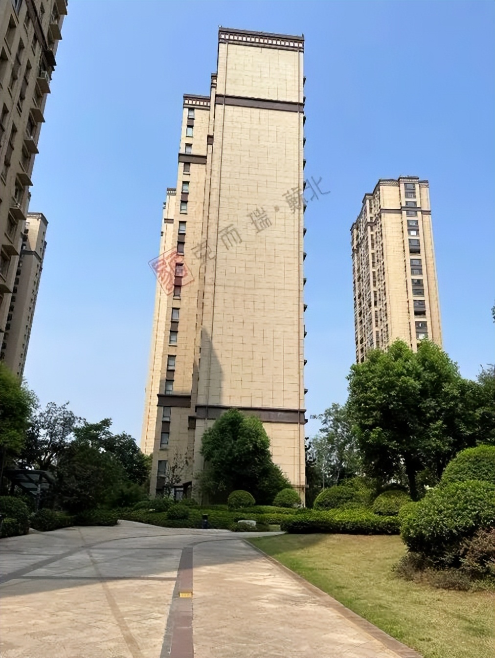 实探第四代商品房,港利上城国际拿底价