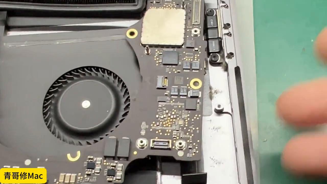 苹果笔记本macbookpro待机时间,苹果电脑macbookpro死机重启