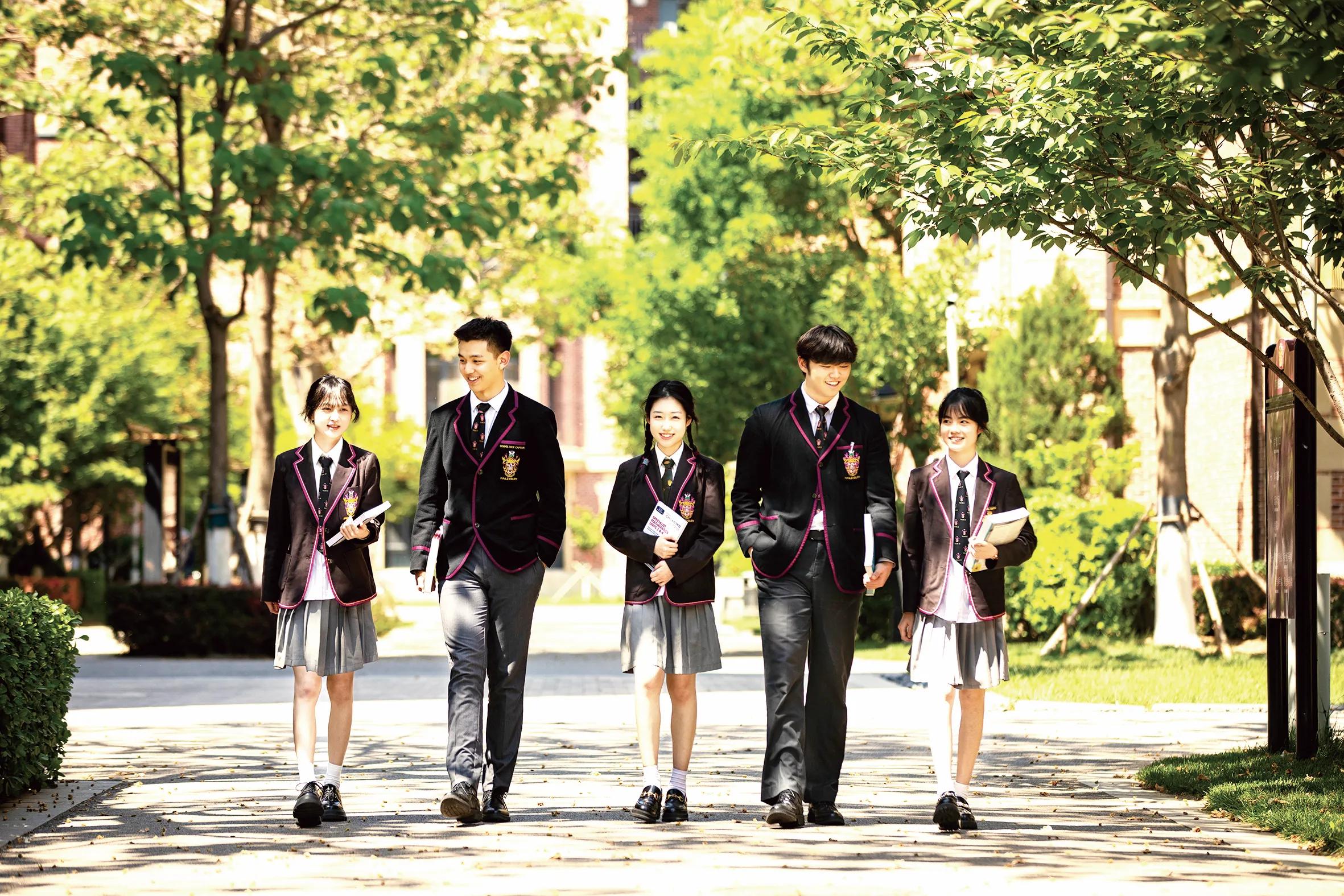 黑利伯瑞国际学校课程,黑利伯瑞国际学校辩论