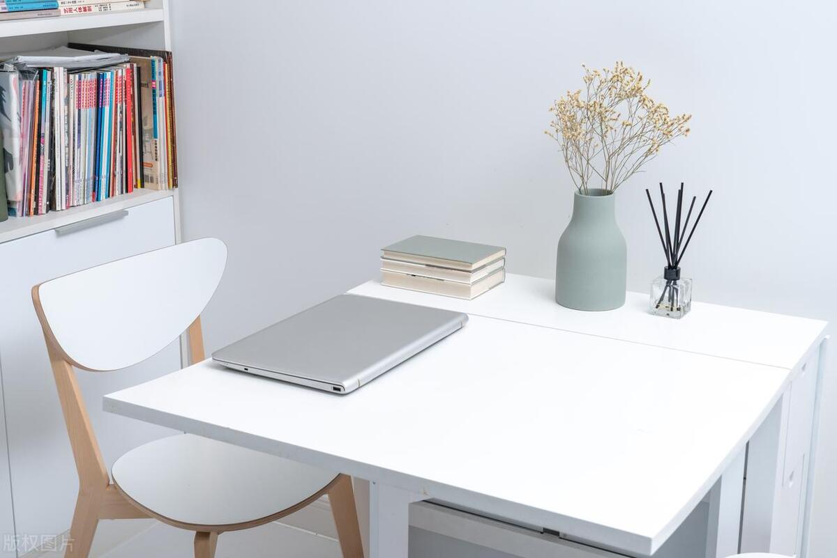 笔记本电脑电池怎么使用寿命更长,笔记本长期插电源对电池有影响么