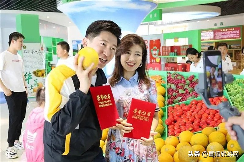 磴口县第二十七届华莱士节开幕,内蒙古巴彦淖尔市磴口县华莱士