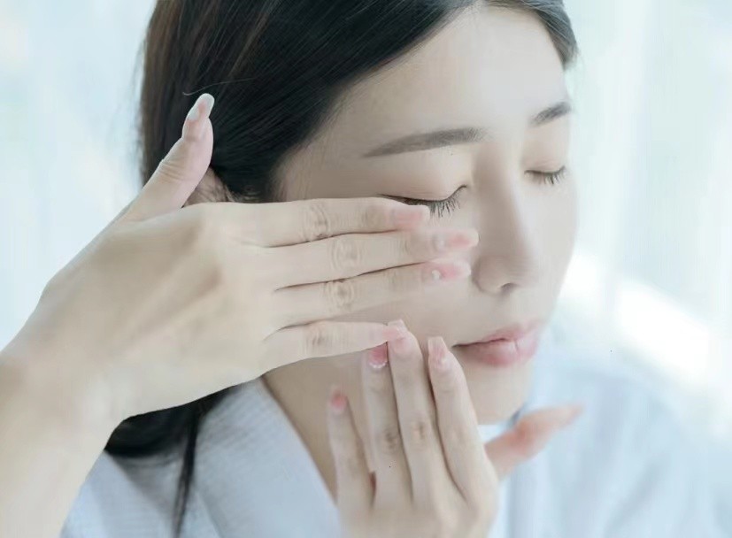 50岁妇女用哪款精华,50岁女人适合哪个品牌的精华液