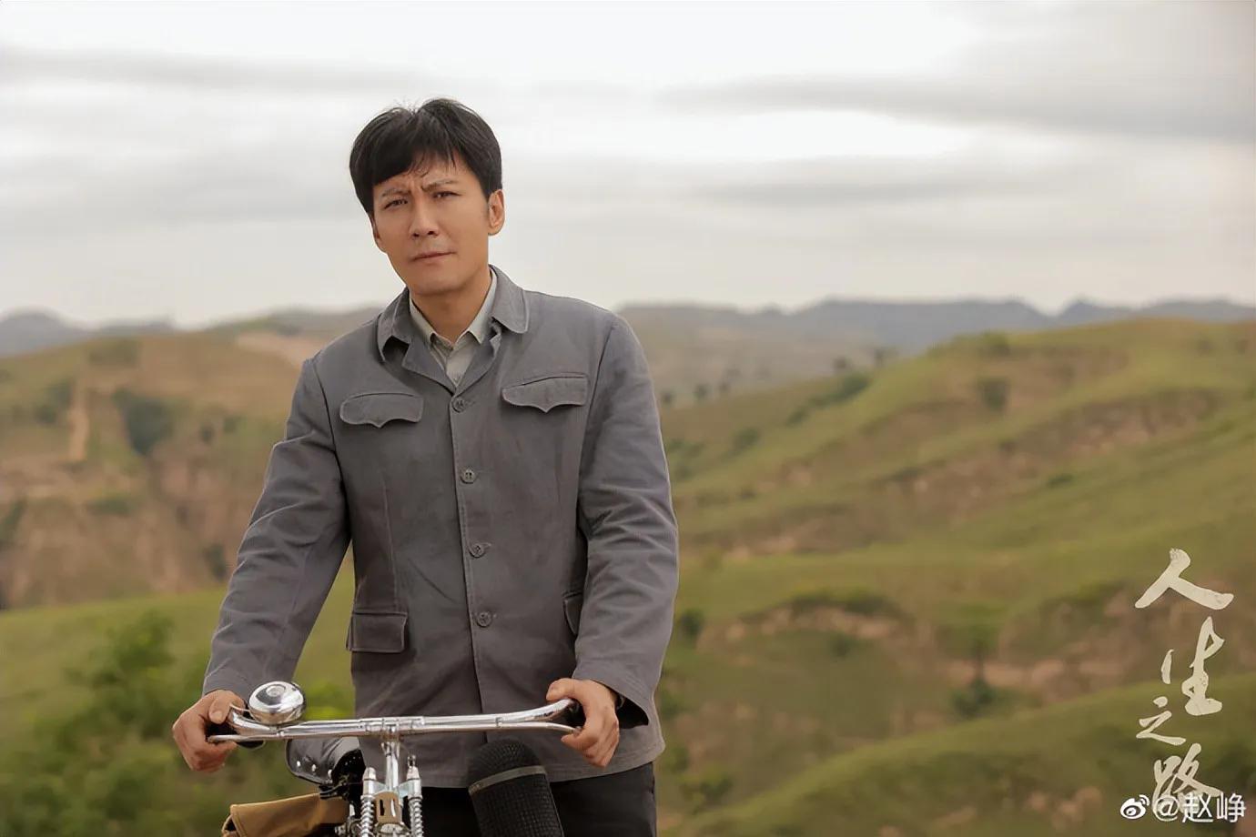 《人生之路》:景老师哲理金句如灯塔指引高加林的人生之路