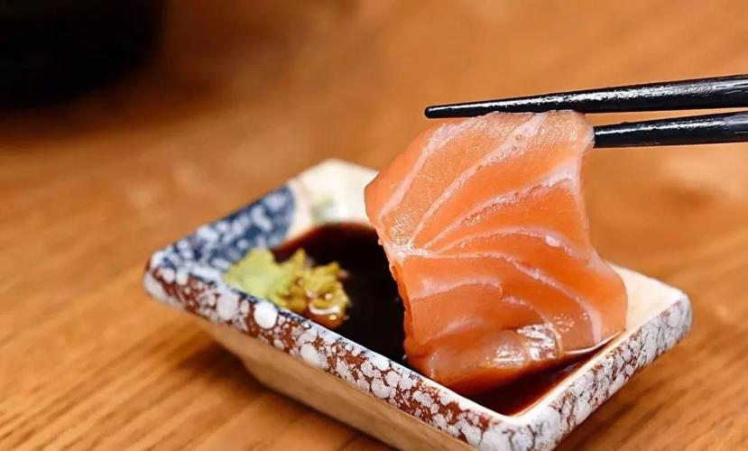 为什么牛肉可以生吃猪肉不可以,牛肉可以生吃为什么猪肉不行