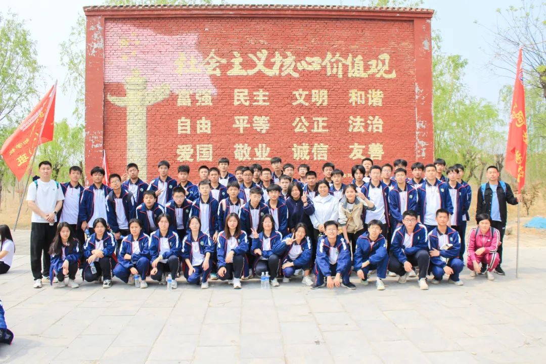 深耕“求真”教育，彰显先锋力量——品牌*党**员张新强