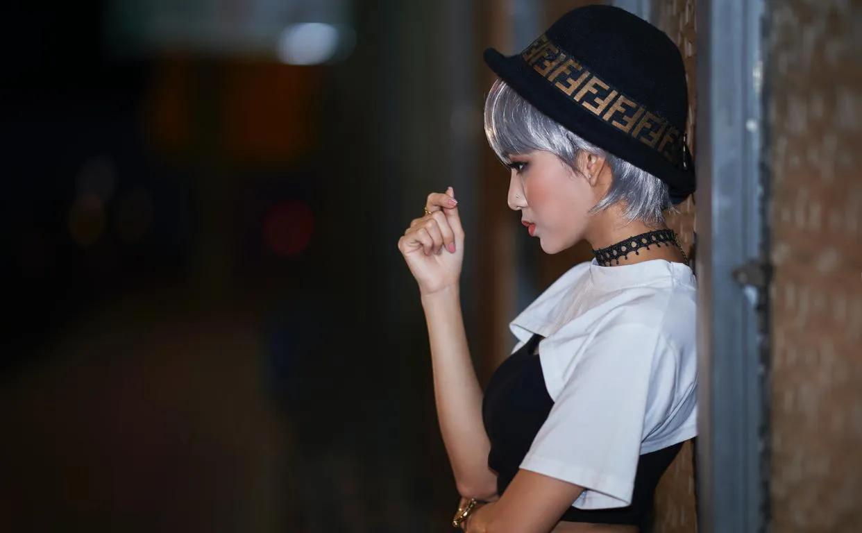 人到中年了才懂得珍惜亲情,人到中年你会发现亲情越来越冷漠