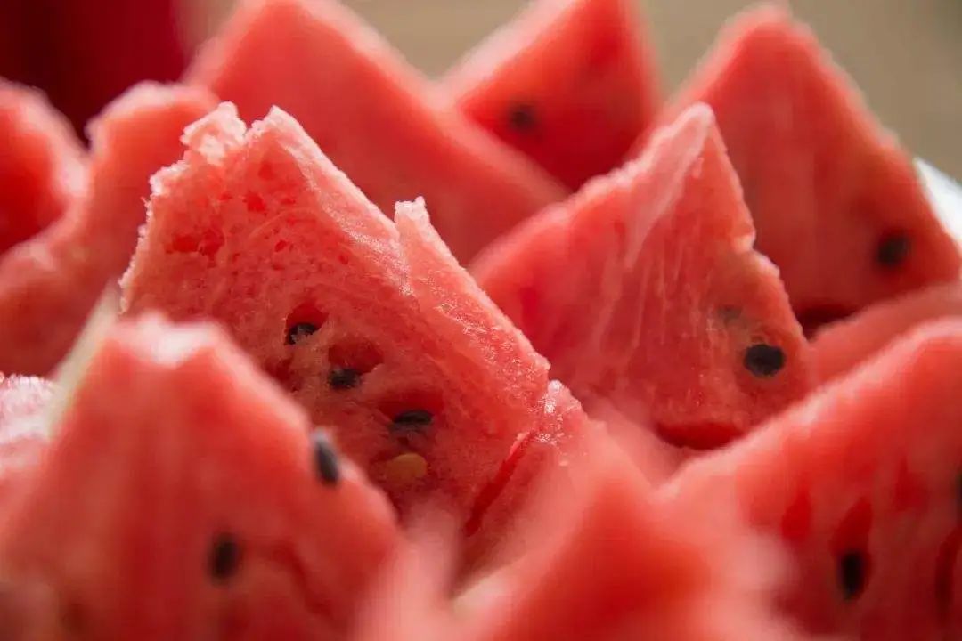 吃西瓜多了为什么咳嗽,西瓜籽吃了咳嗽是为什么