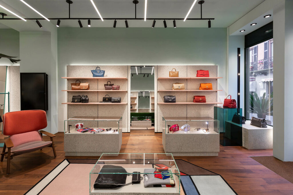 一家远离大都市的买手店，为何引来奢侈品大牌深度合作？