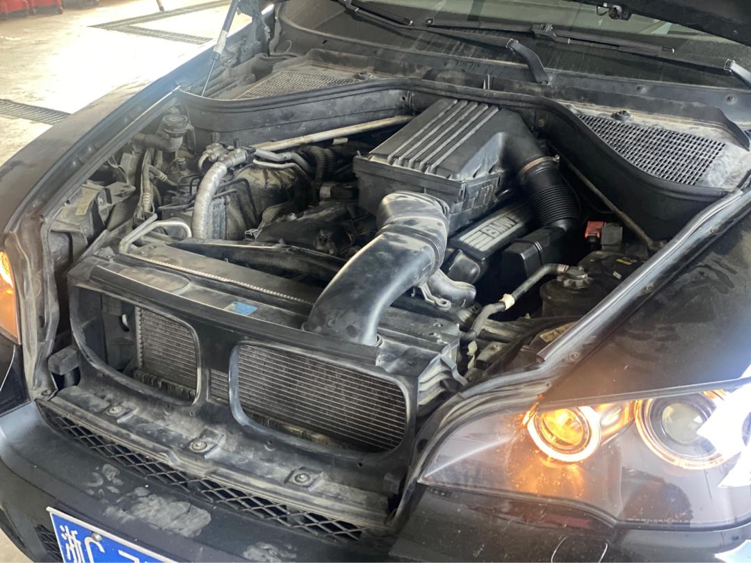 翻新整备一台老x5,翻新08年x5