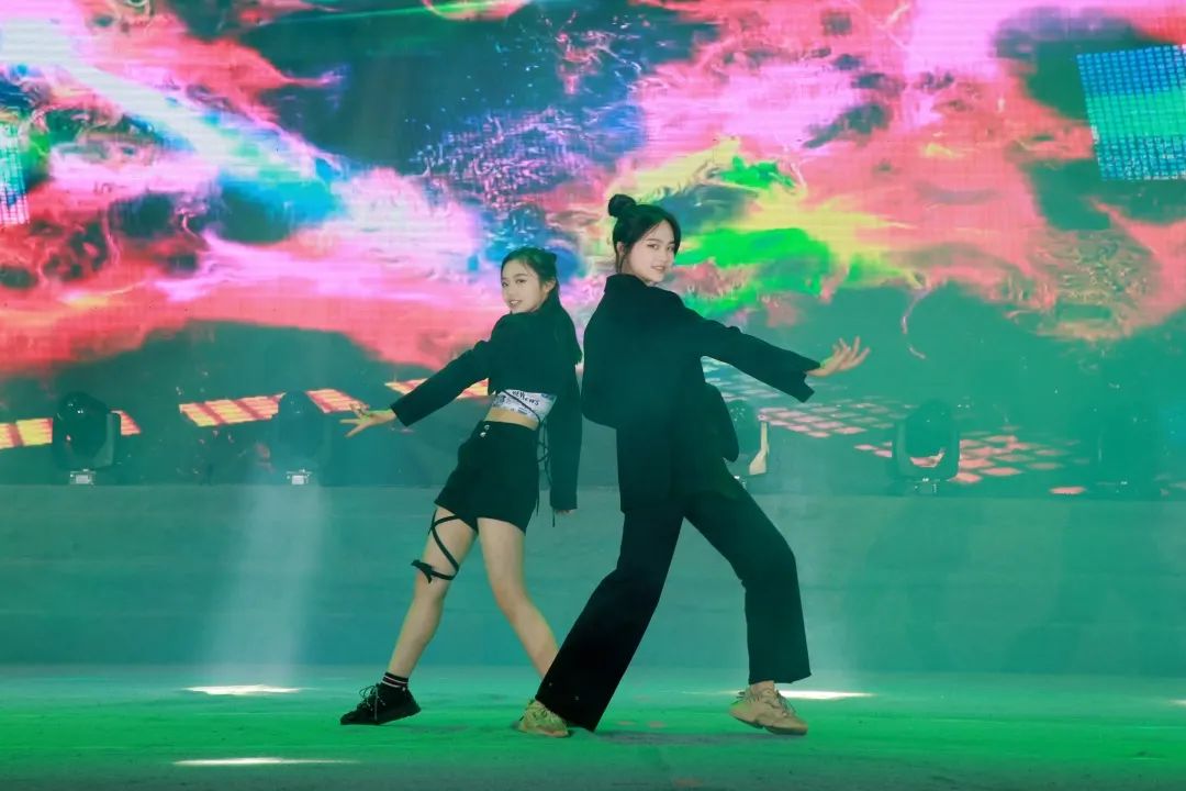 八斗扬帆，为梦起航