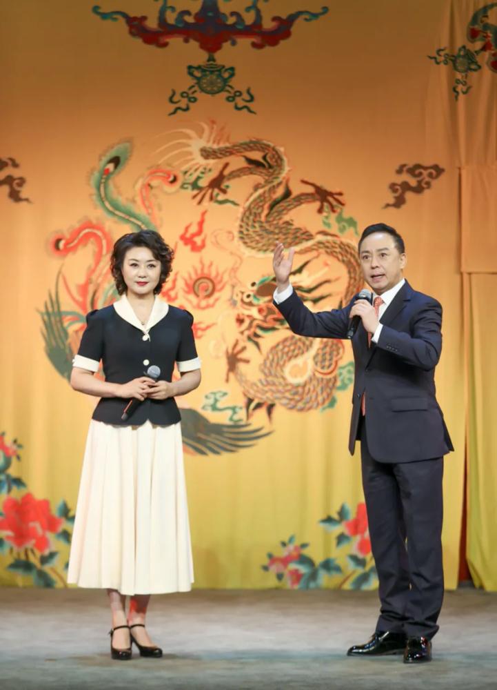 京剧名家于魁智简介,京剧大师于魁智个人简历