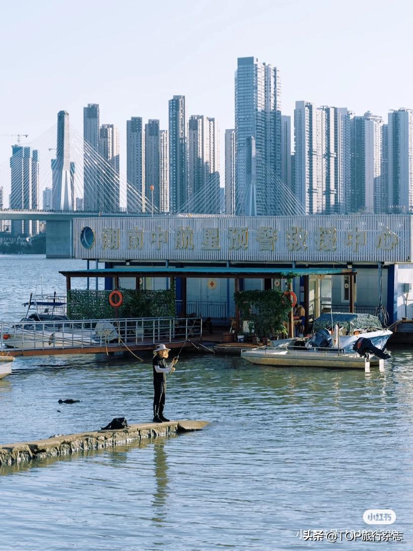 星光*会集**，追逐落日，在长沙不来一场“野生聚会”，就辜负青春了