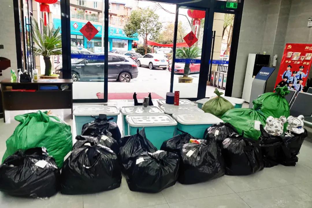 女售货员16个月偷走老板5318万,女售货员16个月偷走老板538万块钱