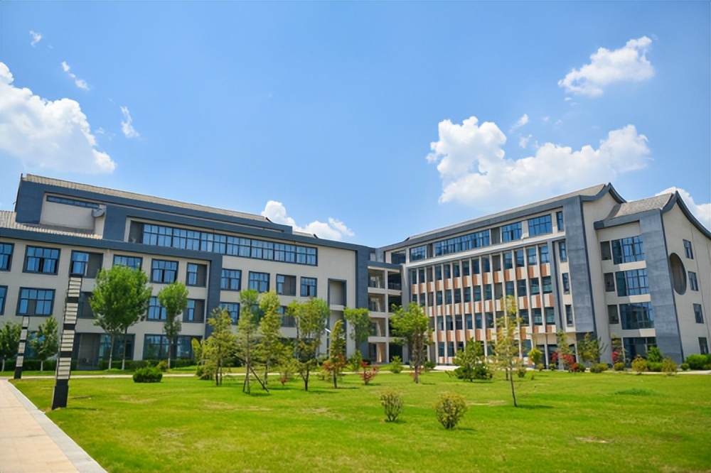 全国实力最强民办大学前三强泰山科技学院榜上有名