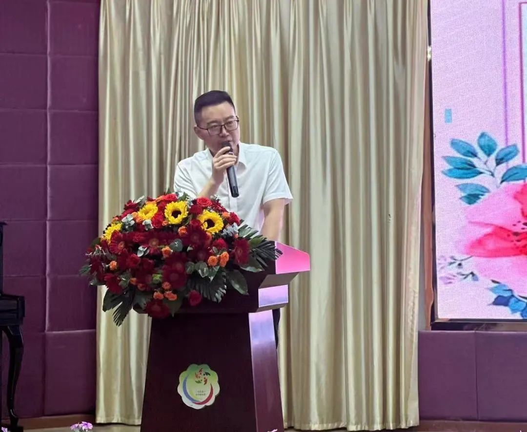 为爱相伴温暖同行——西充县示范幼儿园第四届“最美家长”