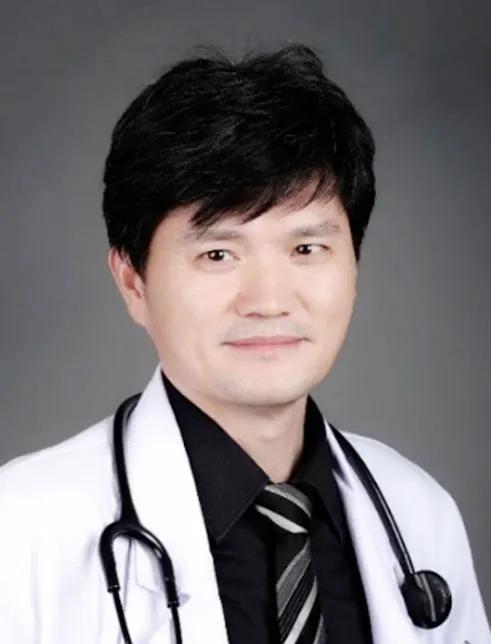 肺动脉高压临床诊治和管理中需要关注的热点问题