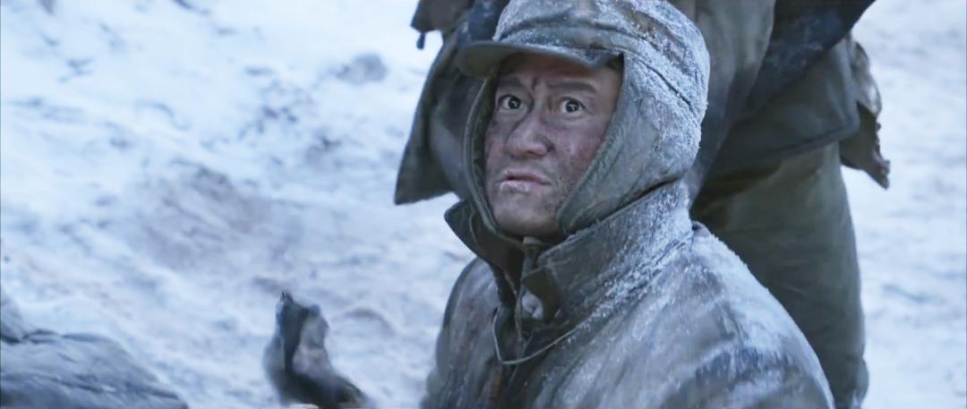 为何尘封72年?徐克发挥什么特长?美军死去士兵那瓶酒有何隐喻?