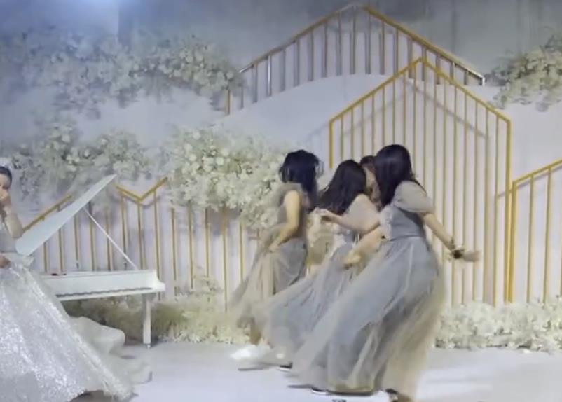 最霸气的土豪婚车,超豪华婚车队视频