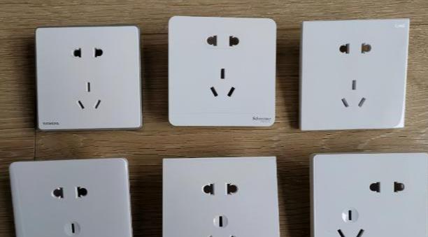 家装开关插座一定要用名牌吗,国际电工牌子开关插座质量怎么样