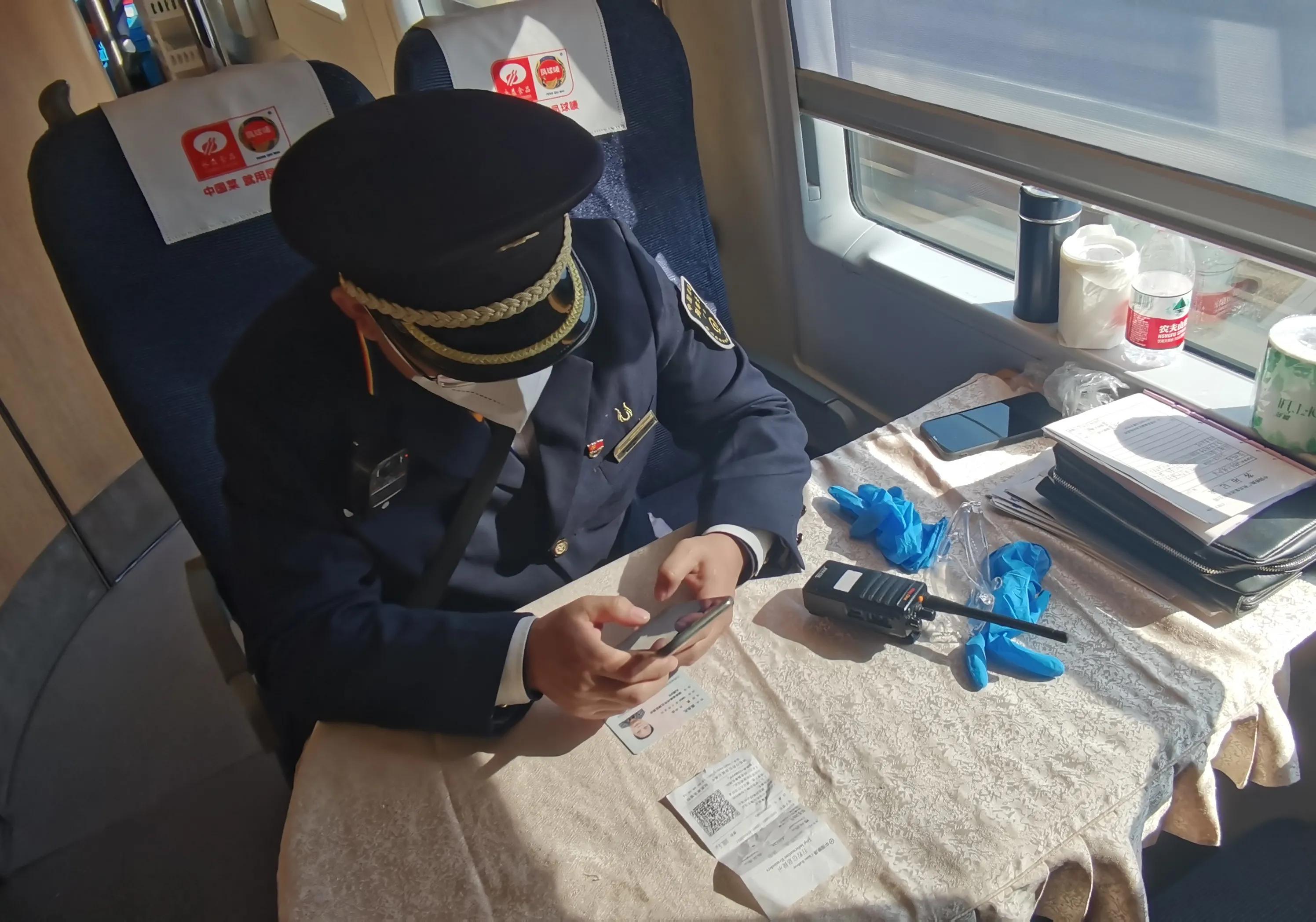 坐火车需要换乘第一程晚点怎么办,火车没赶上超过两小时了怎么办